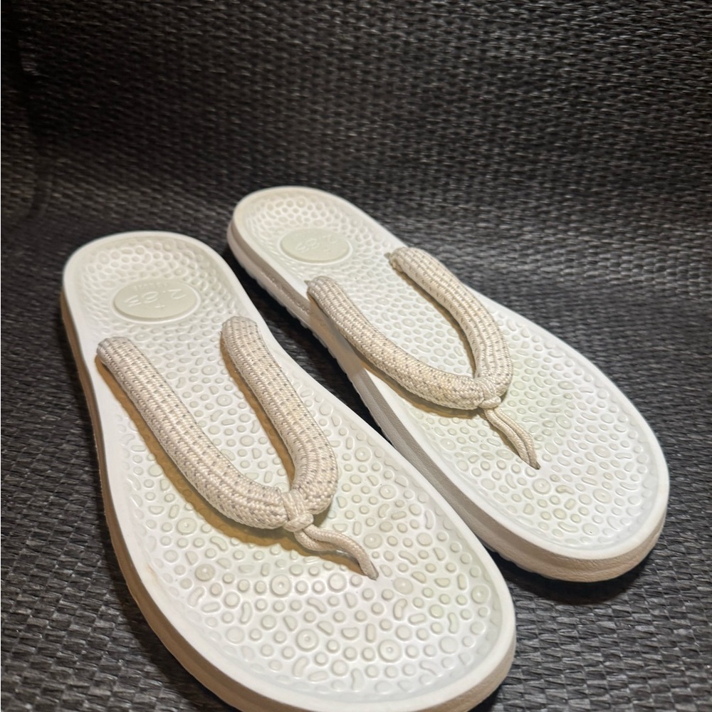 Allbirds Sugar Zeffer Blizzard Sandal